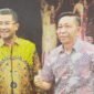 Pemilik warung sate kambing dadakan H. Eet Sunarya dan mantan Wakil Bupati Sumedang H. Erwan Setiawan/Istimewa)