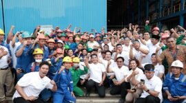 Menteri Pertahanan Prabowo Subianto saat melakukan inspeksi terkait modernisasi kapal di PT PAL Indonesia, Surabaya. (Dok. Tim Media Prabowo Subianto)
