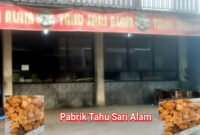 Sentral penjualan Tahu Sari Alam di Corenda Kecamatan Cisitu (Dok.Hariansumedang.com/Tatang Tarmedi)