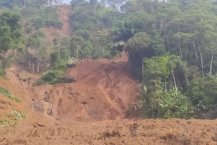 Kondisi wilayah terdampak banjir bandang dan tanah longsor di Kampung Gintung, Desa Cibenda, Kecamatan Cipongkor, Kabupaten Bandung Barat. (Dok. BPBD Kabupaten Bandung Barat)