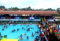 Kolam Renang Panyindangan di Desa Haurngombong pada suasana lebaran ini ramai pengunjung (Dok.Hariansumedang.com / Oki Ferdian )