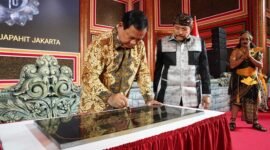 Menteri Pertahanan Prabowo Subianto menghadiri acara peresmian replika Kraton Majapahit Jakarta yang berlokasi di kawasan Cipayung. (Dok. Tim Media Prabowo)