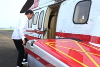 Presiden Jokowi bertolak menuju Kabupaten Karawang, Jawa Barat. (Dok. Setkab.go.id)