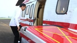 Presiden Jokowi bertolak menuju Kabupaten Karawang, Jawa Barat. (Dok. Setkab.go.id)
