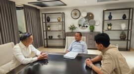 Menteri ESDM Bahlil Lahadalia mempertemukan Ketua Umum Kadin Indonesia 2021-2026 Arsjad Rasjid, dan Ketua Umum Kadin hasil Munaslub 2024 Anindya Bakrie. (Instagram.com @bahlillahadalia)